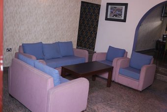 Aliz Ambruz Hotel