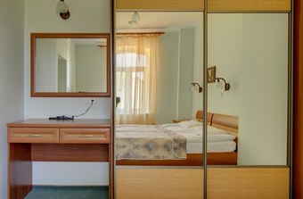 Anna Hotel