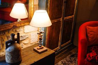 Apartamentos Antique Luxury Groundfloor Suite