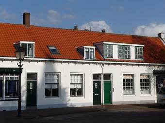 Attractive, 6-person Holiday Home Located On The Central Square Of The Village Of Koudekerke