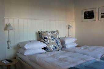 Ruths Hotel