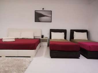 Oyo 90010 Hotel Natalia Villa Inapan