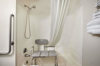 Hotel Travelodge By Wyndham La Porte/michigan City Area