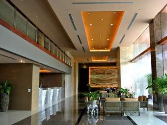 Grand Howard Hotel