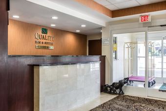 Hotel Quality Inn & Suites Danbury Near University