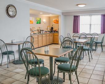 Hotel Quality Inn & Suites