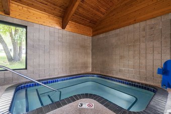 Hotel Americinn By Wyndham Lake City