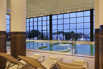 Hotel H�tel Barri�re L'h�tel Du Lac