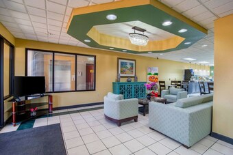 Hotel Quality Inn & Suites