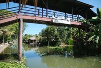 Hotel Baan Suanaomsuk