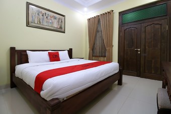 Hotel Reddoorz Plus @ Maguwo