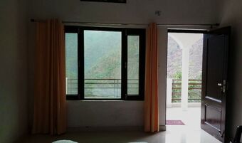 Hotel Raj Palace