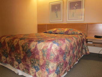 Hotel Slumber Inn