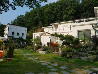 Vivaldi White Pension
