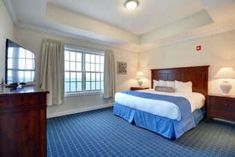 Waterside Resort By Capital Vacations