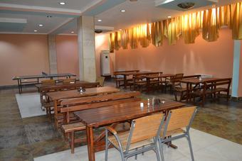 Hotel Remi Khudjant