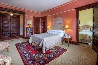 Hotel Luxurious Suites In A Manhattan Mansion