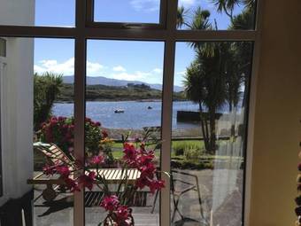 Hostal Tahilla Cove Country House
