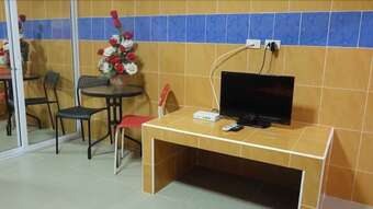 Hotel Dhanakarn D4