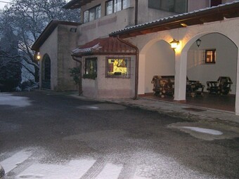B&B Four Winds