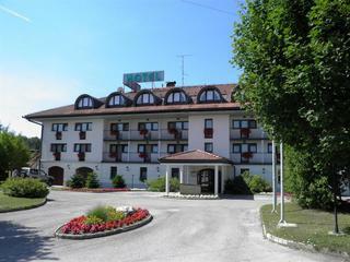 Kanu Hotel