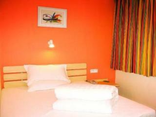 Hotel 7 Days Inn Guiyang Qingzhen Dongmen Bridge Branch