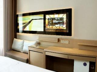 Lavande Hotel Wuhan Wujia Mountain Branch