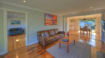 Castaway Cottage