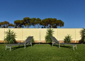 Hotel Lake Tyrrell Accommodation Lta