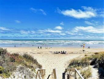 Unwind @ Goolwa Beach House - Pet Friendly