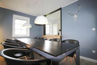 Terraced House Tating - Dns08101g-f