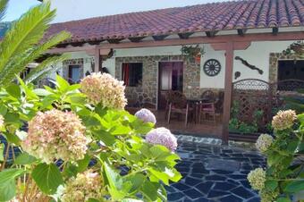 Apartment With One Bedroom In Los Silos With Furnished Terrace And Wifi 5 Km From The Beach