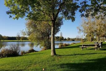 Villa Inviting 3-bed Holiday Home In Chateau-garnier