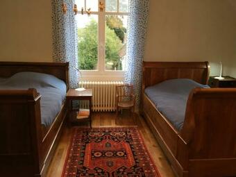 G�te Dhuizon, 6 Pi�ces, 8 Personnes - Fr-1-491-115
