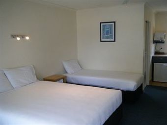 Stadium Motel