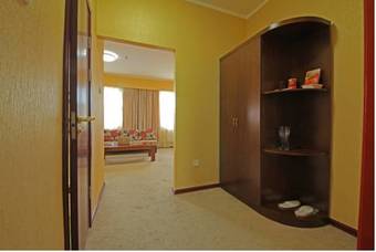 New World Hotel