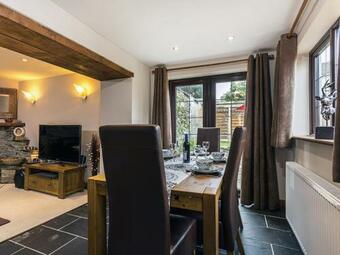 White Hart Cottage