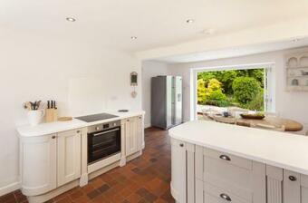 Trinity Cottage, Roadwater
