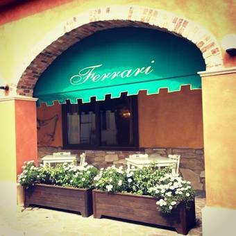Hotel Ferrari