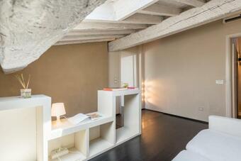 Santa Croce Apartments