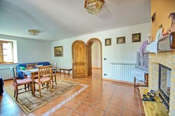 Castagnola Apartment Sleeps 9 With Pool And Wifi