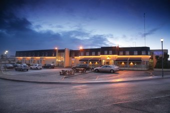 White Sands Hotel