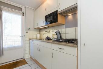 Apartamento Burg. Van Woelderenlaan 100