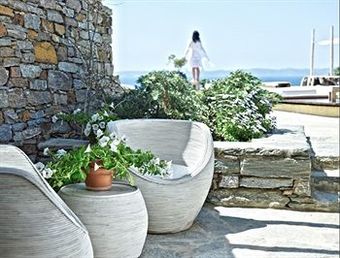 Hotel Aigis Suites