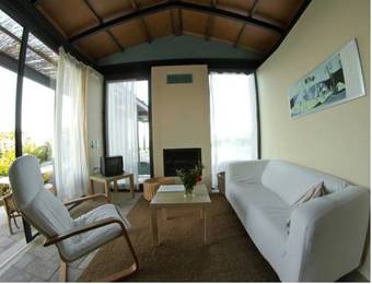 Lemon Tree Villas
