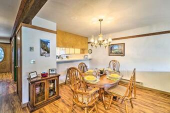 Quiet Home With Graeagle Meadows Golf Course View!