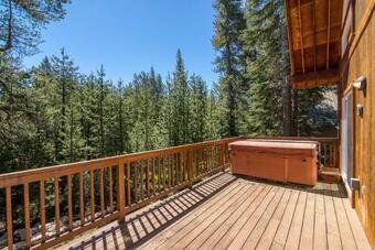 Serene Family Cabin