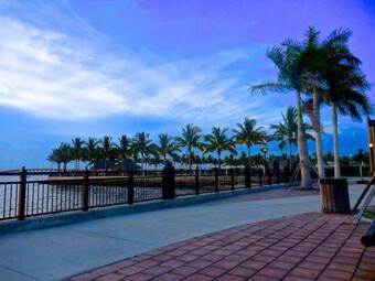 Rent This Luxury 5 Star Villa On Charlotte Harbor, Charlotte County Villa 1000
