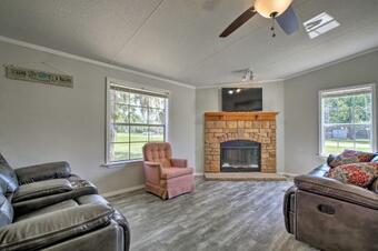 Steinhatchee House - 3 Blocks From Boat Ramp!