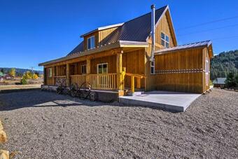 Garden Valley Cabin With Teepee, Deck And Mtn Views!